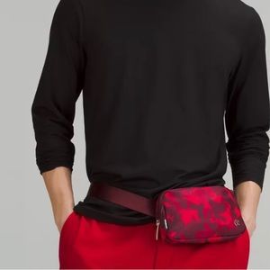 NWOT Everywhere Lululemon Sonic Lunar Belt Bag
